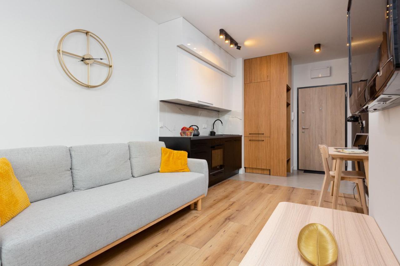 Atrium Promenada Apartments Goclaw By Noclegi Renters วอร์ซอ ภายนอก รูปภาพ
