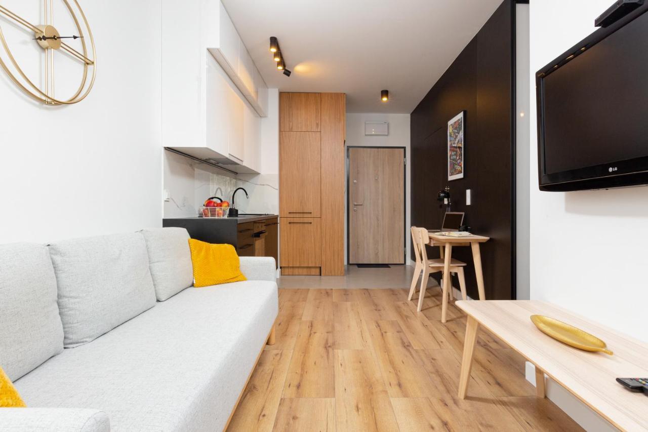 Atrium Promenada Apartments Goclaw By Noclegi Renters วอร์ซอ ภายนอก รูปภาพ
